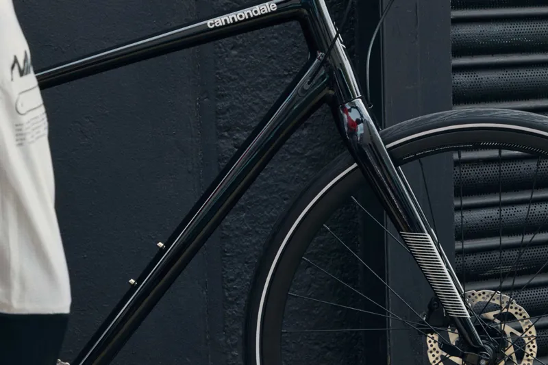 Cannondale Quick Disc 1 Hybrid Bike in Black-3